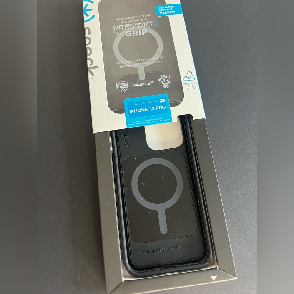 Speck Presidio2 grip iPhone 13 Pro case NIB black - Picture 5 of 8